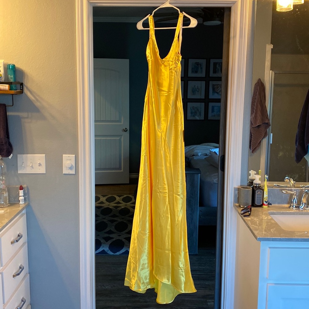 Lulu yellow dress